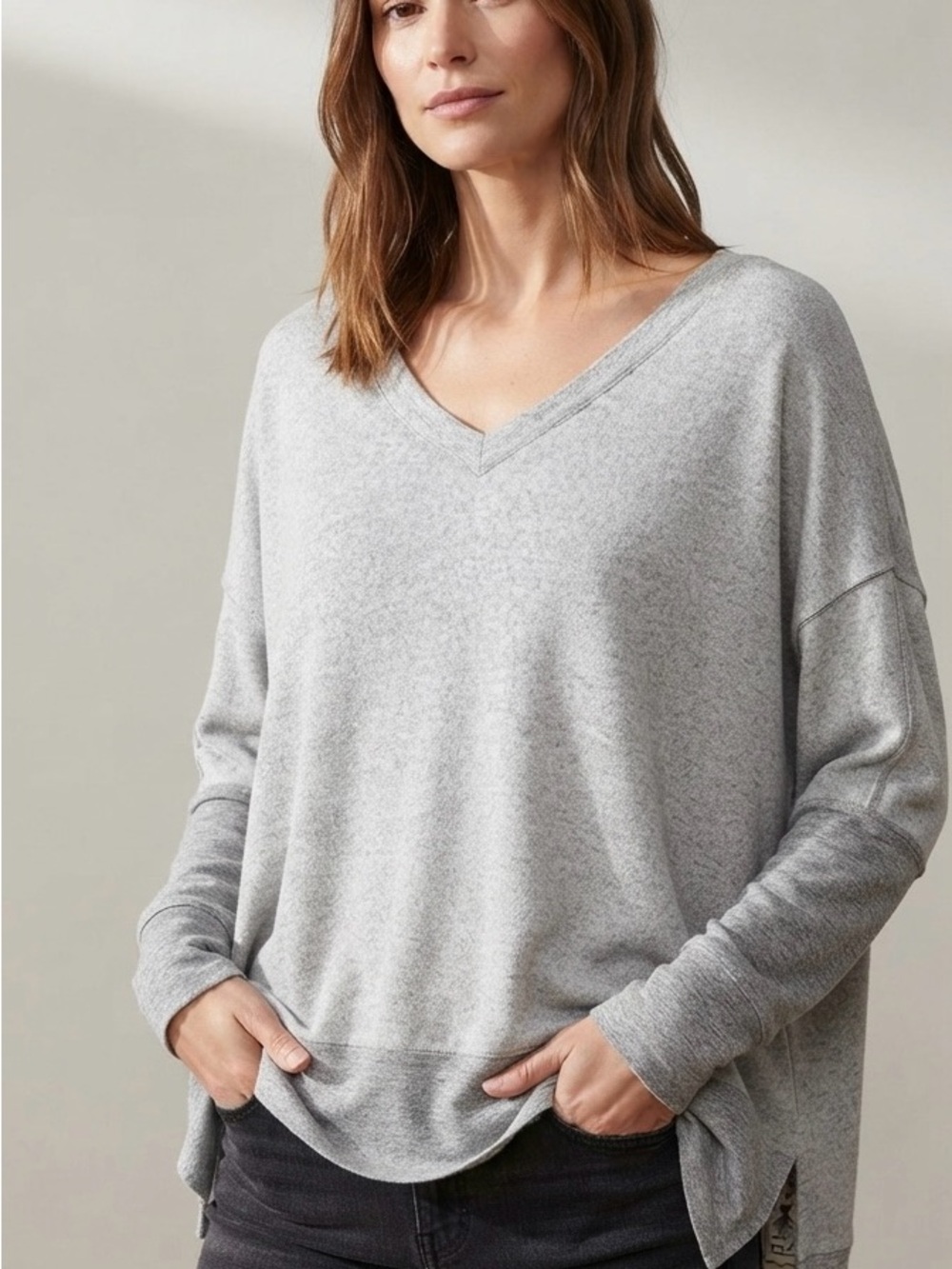 NWT easel Los Angeles Gray Melange oversized V neck Pullover Top Medium